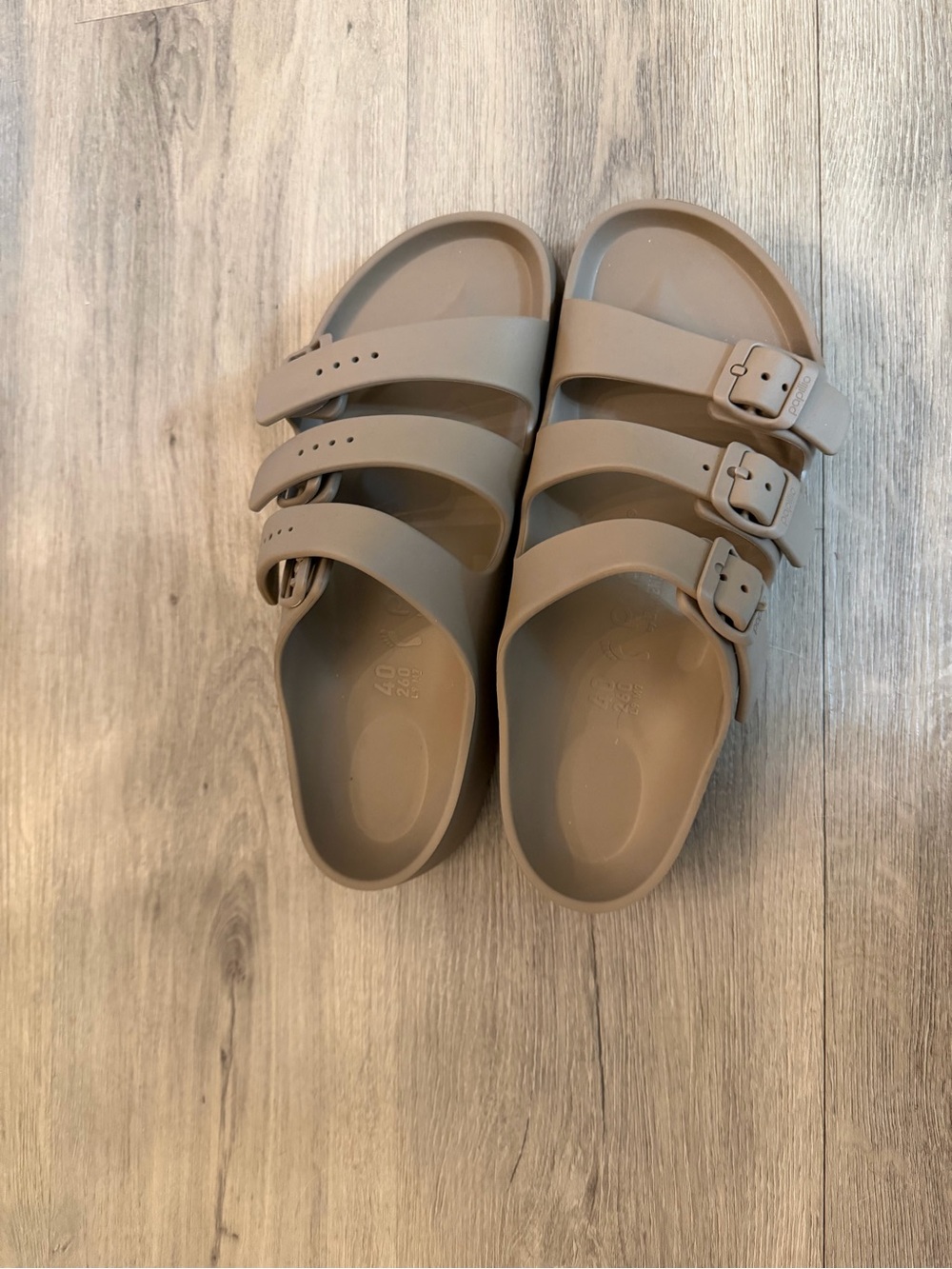 NWOT Birkenstock Taupe Three-Strap EVA Sandals - Picture 2 of 4